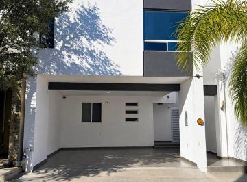Casa de 3 habitaciones, Monterrey · Casa en Venta en Cerradas de Valle Alto, Monterrey