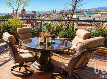 Casa · 150m² · 3 Recámaras · Casa Amueblada en Renta, Centro Historico, Queretaro. Terrazas con Vistas Espectaculares!