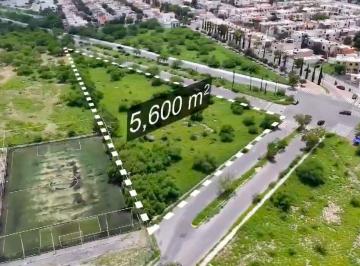 Terreno / Lote , Monterrey · Terreno en Venta - Esquina Cumbres Diamante/renacimiento - Ideal Para Desarrollo