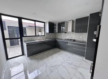 Casa de 3 habitaciones, Naucalpan de Juárez · Casa en Renta en Circuito Dramaturgos, Ciudad Satélite.