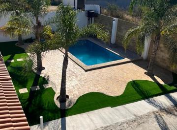 Casa de 6 habitaciones, Tlajomulco de Zúñiga · Casa en Venta. Cajititlán con Amplios Espacios y Gran Ubicación