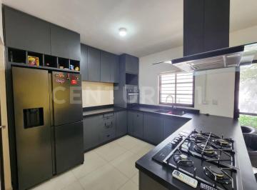 Casa · 160m² · 3 Recámaras · 2 Estacionamientos · Casa en Venta en Katavia Residencial, Apodaca N. L. |3 Recámaras en Fracc Privado