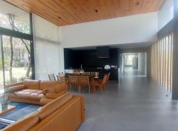 1033d1afb1dc2546009bfdf9fcbd79b58290895db99f51a13a57301a4c290800 · Hermosa Casa en Condado de Sayavedra, Rodeada de Bosque