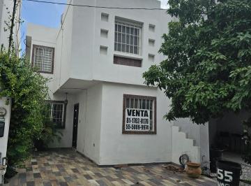 Casa de 3 habitaciones, Santa Catarina · Casa Remodelada