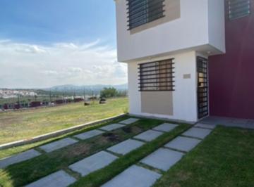 Casa de 2 habitaciones, Querétaro · Hermosa Casa ┃2 Habitaciones ┃ Jardin ┃vistas a La Ciudad ┃ en Esquina