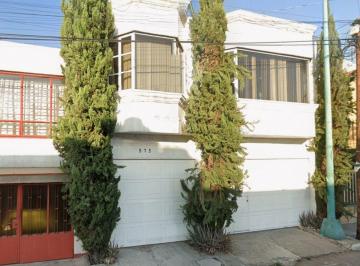 Casa de 3 habitaciones, Iztacalco · Casa en Venta en Colonia Reforma Iztaccihuatl Sur, Iztacalco.