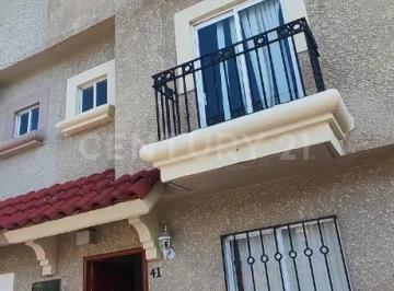 Casa · 117m² · 3 Recámaras · 2 Estacionamientos · Casa en Venta en Urbi Montecarlo, Cuautitlán Izcalli, Edo. Mex.