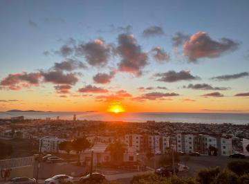 Dúplex de 2 habitaciones, Tijuana · Espectacular Duplex con Vista Al Mar de Coronado2 Rec 1.5 Ba 2 Estacionamientos(