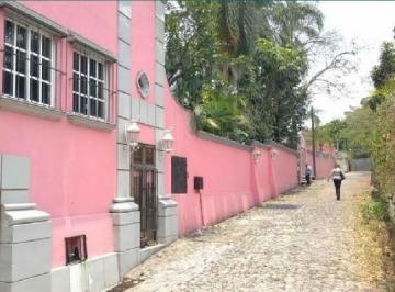 Edificio · 2000m² · 12 Recámaras · 20 Estacionamientos · Hotel en Cuernavaca Centro