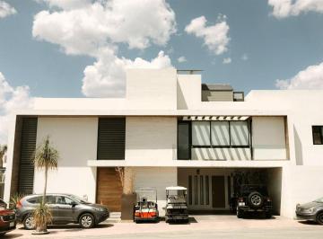 Casa de 4 habitaciones, San Luis Potosí · Residencia de Lujo en Club de Golf La Loma | Alberca, Paneles, 4 Recámaras
