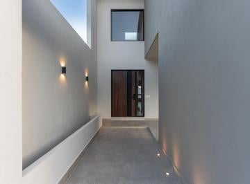 Casa de 3 habitaciones, Monterrey · Estrena Casa en El Uro Carretera Nacional