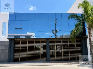 Edificio · 552m² · 5 Estacionamientos · Edificio Comercial en Venta