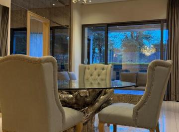 Departamento · 175m² · 2 Recámaras · 2 Estacionamientos · Departamento en del Valle Oriente