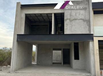 Casa · 278m² · 3 Recámaras · 2 Estacionamientos · Venta Casa de 278 m² - Fraccionamiento Rios del Vergel - Carretera Nacional en Santiago Nuevo León.