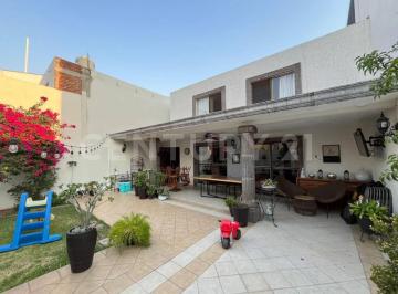 Casa · 316m² · 3 Recámaras · 2 Estacionamientos · Casa en Venta, Juan Manuel Vallarta, Zapopan, Jalisco