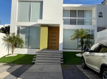 Casa de 2 habitaciones, Querétaro · Casa en Renta, Cumbres del Cimatario, Querétaro