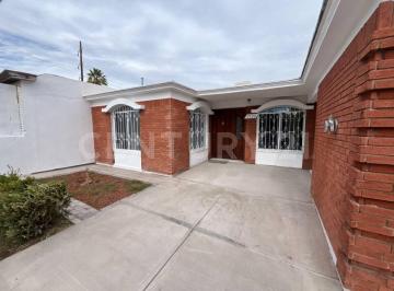 Casa · 160m² · 3 Recámaras · 1 Estacionamiento · Casa Venta Colonia San Felipe Chihuahua
