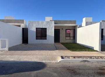 Casa de 2 habitaciones, Mérida · Renta de Casa Nueva en Los Heroes