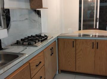 Casa de 3 habitaciones, Arteaga · Casa en Renta en Fraccionamiento Cerrado Los Llanos Al Oriente (Se Requiere Garantía Jurídica)