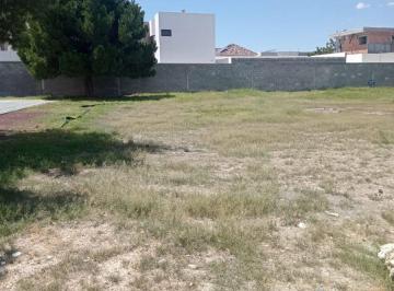 Terreno / Lote , Saltillo · Terreno en Venta en Fraccionamiento Cerrado Villas del Carmen