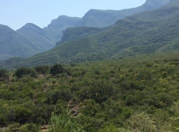 Terreno / Lote · 102000m² · Terreno en El Barrial