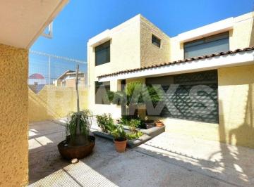 Casa de 3 habitaciones, Querétaro · Casa en Venta en Colinas del Cimatario