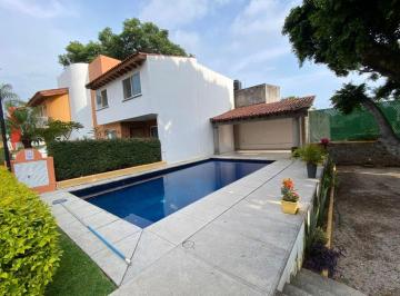 Casa de 3 habitaciones, Cuernavaca · Casa en La Zona Fresca de Cuernavaca Cerca Domingo Diez