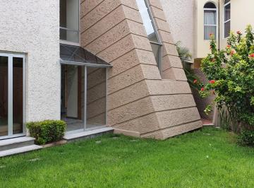 Casa de 3 habitaciones, Querétaro · Casa en Venta en Privada Jurica