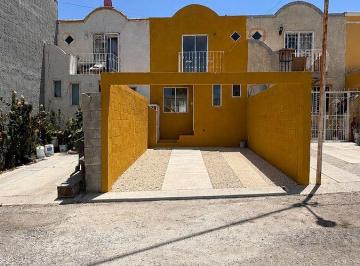 38eb17f3c324c064a2ea0b9d9098596a8bb743f1acc66b6ec8ce8210a28add06 · Asi Casa con Amplio Patio Fracc. El Valle