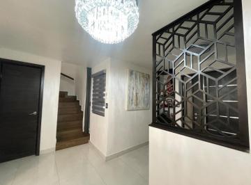 Casa · 235m² · 3 Recámaras · 1 Estacionamiento · Casa en Venta en Mitras Poniente, García, Nuevo León.