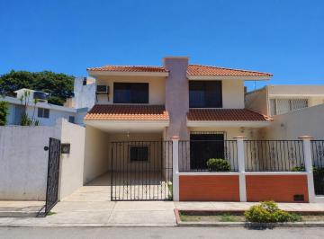 Casa · 199m² · 3 Recámaras · 2 Estacionamientos · Casa en Venta Prados de Villahermosa