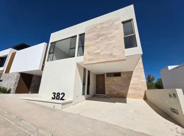 Casa en condominio de 4 habitaciones, Jesús María · Casa en Venta en Residencial San Ángelo, con Recamara en Pb, Al Norte de Aguascaliente