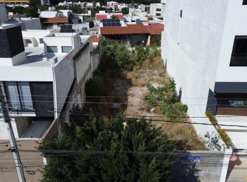 da52e4ee5d88ed372bf6b0f8443717931e8690bc26556d4e7a903aea8683bb5b · Terreno en Venta en Providencia