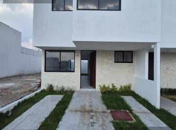 Casa · 128m² · 3 Recámaras · 2 Estacionamientos · Casa en Ciudad Maderas Residencial Querétaro
