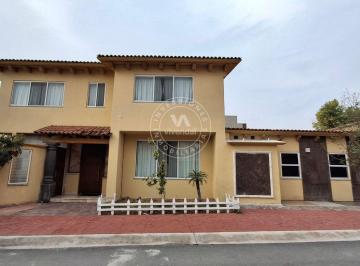 Casa de 4 habitaciones, Saltillo · Casa Sin Muebles en Misiones, con Recámara Principal en Pb