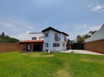Casa · 400m² · 4 Recámaras · 2 Estacionamientos · Casa en Fraccionamiento en Sumiya Jiutepec - Maz - 2664 - Fr