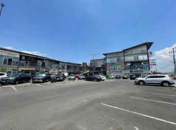 Local comercial · 25m² · 20 Estacionamientos · Local en Renta - (4)