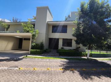 Casa en condominio de 5 habitaciones, Aguascalientes · Casa en Venta en Residencial Pulgas Pandas Sur, Al Norte de Aguascalientes