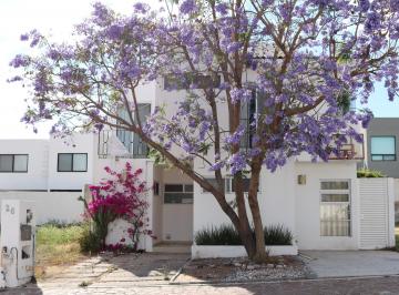 Casa de 4 habitaciones, Querétaro · Casa en Venta Fracc La Cima, Zona Norte
