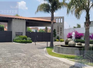 Casa en condominio · 540m² · 4 Recámaras · 2 Estacionamientos · Casa en Condominio en Carretera a Zacango, Fraccionamiento Loma Real Metepec