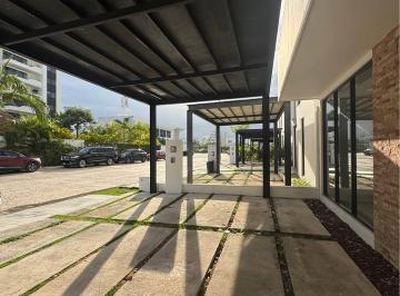 Casa · 220m² · 3 Recámaras · 2 Estacionamientos · Aqua Residencial: Casa con Paneles Solares / Home With Solar Panels