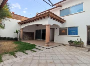 Casa de 3 habitaciones, Cuernavaca · C Casa con 200 m² Superficie de Terreno, 3 Dorm. en Renta en Vista Hermosa