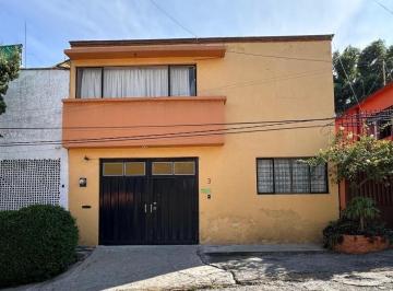 Casa · 193m² · 3 Recámaras · 2 Estacionamientos · Casa en Venta en Una Residencia Privada en Tepepan