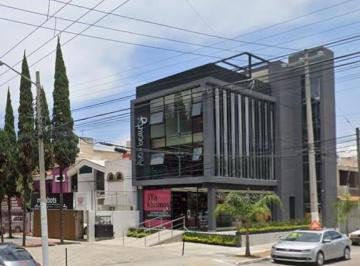 Edificio , Zapopan · 3 Pisos y Sotano
