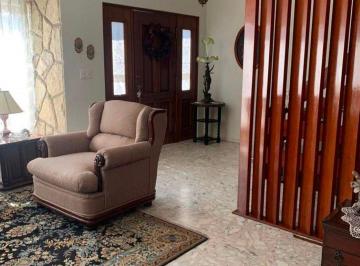 Casa · 252m² · 3 Recámaras · 2 Estacionamientos · Casa en Venta en Lomas de Rosales, Tampico, Tamps.