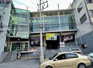 Local en tercer nivel, ideal para gimnasio . · Local Comercial en Renta, Jinetes, 400 m²