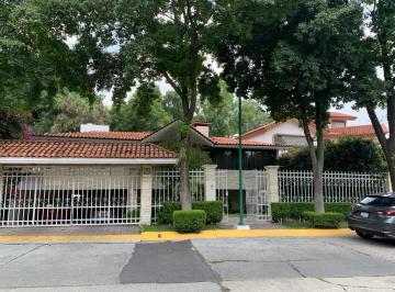 Fachada de la propiedad con vigilancia 24 hrs. · Casa en Venta, Club de Golf Hacienda, 3 Recámaras