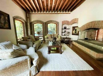 Estancia con increíble luz natural · Casa en Venta, Club de Golf Hacienda, 5 Recamaras
