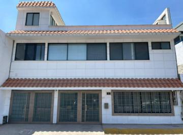 Casa acondicionada para renta de suits ejecutivas. · Casa en Venta, Mayorazgos de Los Gigantes, 7 Recamaras