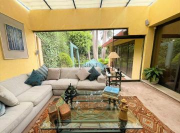 Espacio de relajación con domo abatible con vista al jardín · Casa en Venta, Barrio San Francisco, 3 Recamaras